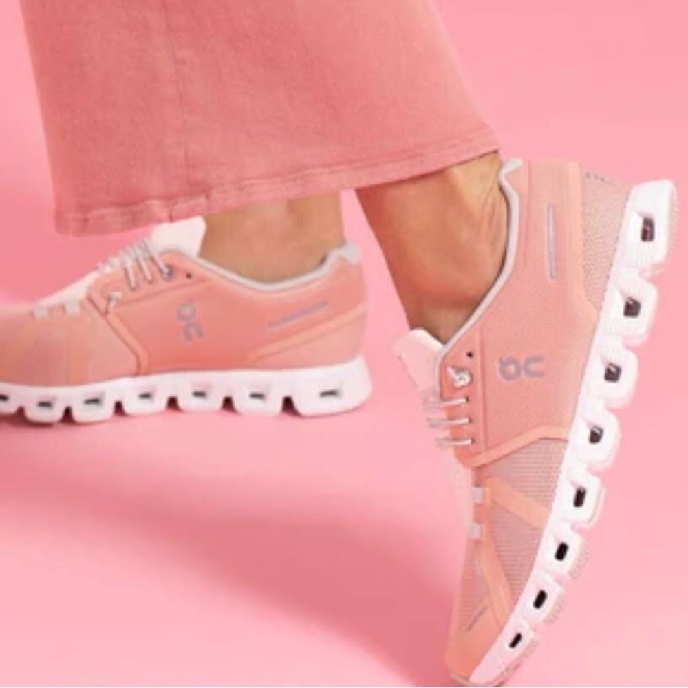 On cloud 5 womens running shoes in lovely rose shell color